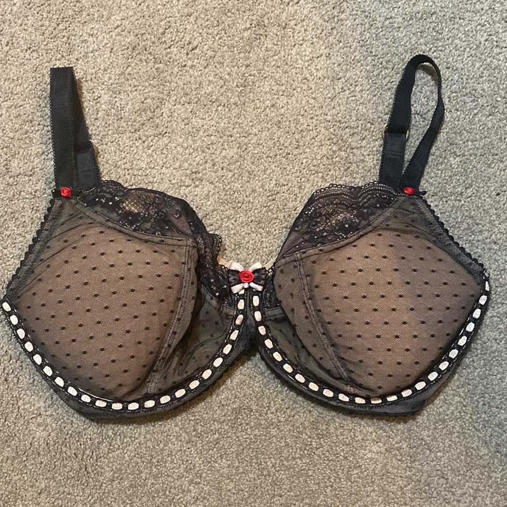 Tutti Rouge Jessica Black Padded Plunge Bra in size 32G